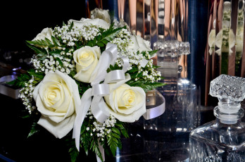 Картинка цветы букеты композиции хрусталь гипсофила розы