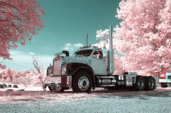 Картинка автомобили mack