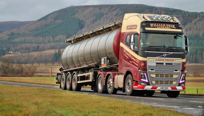 Обои картинки фото volvo, автомобили, volvo trucks, грузовые, швеция, легковые, aktiebolaget