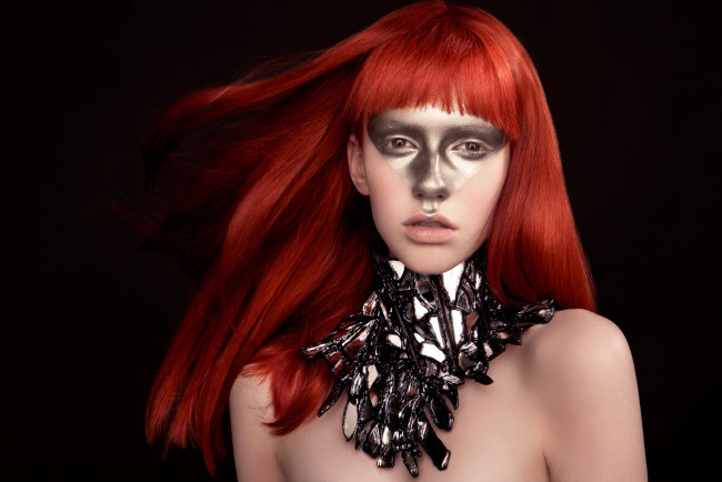 Обои картинки фото девушки, -unsort , креатив, лицо, макияж, ожерелье