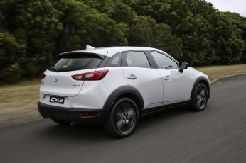 Картинка автомобили mazda 2015г au-spec cx-3 светлый