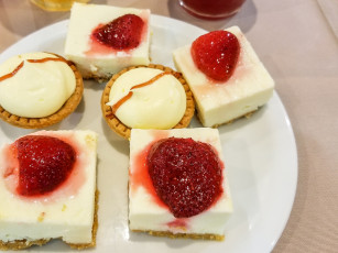 Картинка еда пирожные +кексы +печенье