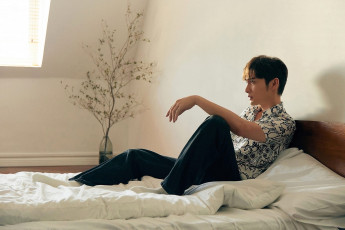 Картинка zhang+bin+bin мужчины актер постель дерево