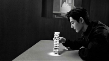 Картинка мужчины xiao+zhan актер рубашка стол игра