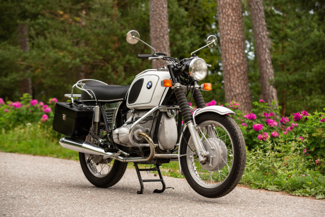 Обои картинки фото мотоциклы, bmw