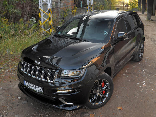 Обои картинки фото автомобили, jeep, grand, eu-spec, srt, cherokee, темный