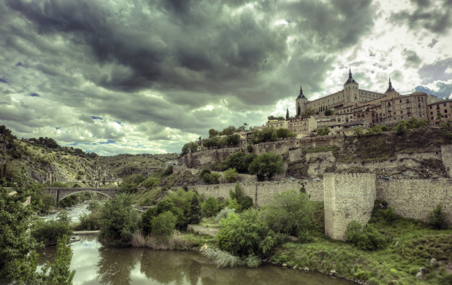 Обои картинки фото toledo, города, толедо , испания, река, замок, холм, мост