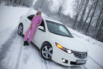 Картинка автомобили -авто+с+девушками honda accord