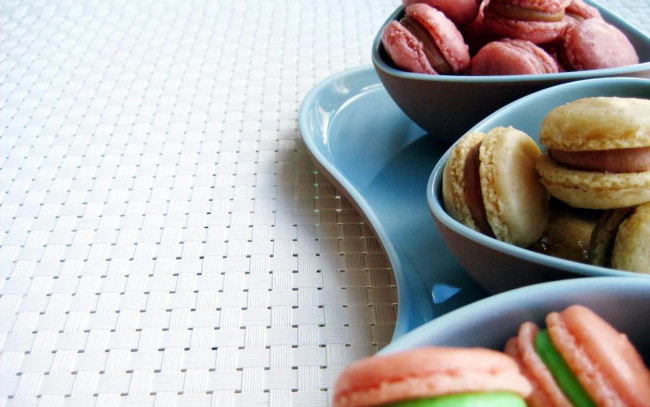Обои картинки фото еда, макаруны, лакомство, печенье, ассорти
