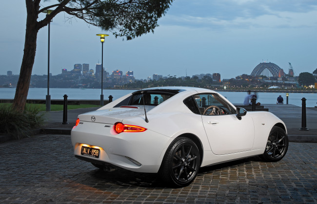 Обои картинки фото mazda mx-5 rf au-spec 2017, автомобили, mazda, 2017, au-spec, rf, mx-5, белый