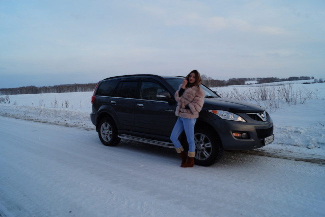 Обои картинки фото автомобили, -авто с девушками, зима