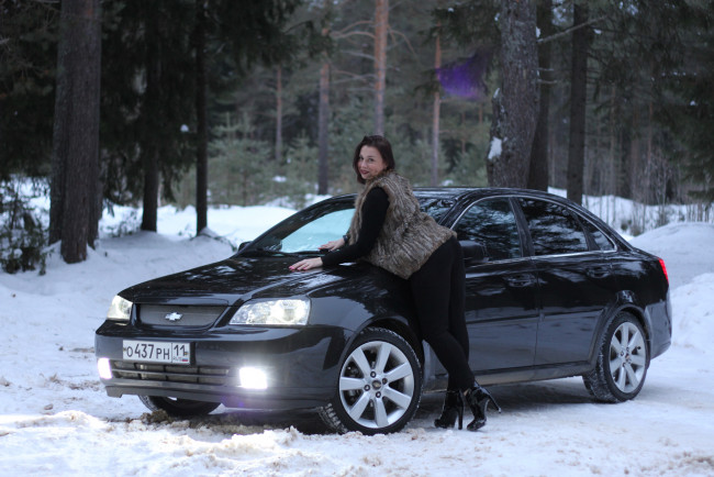Обои картинки фото автомобили, -авто с девушками, chevrolet, lacetti