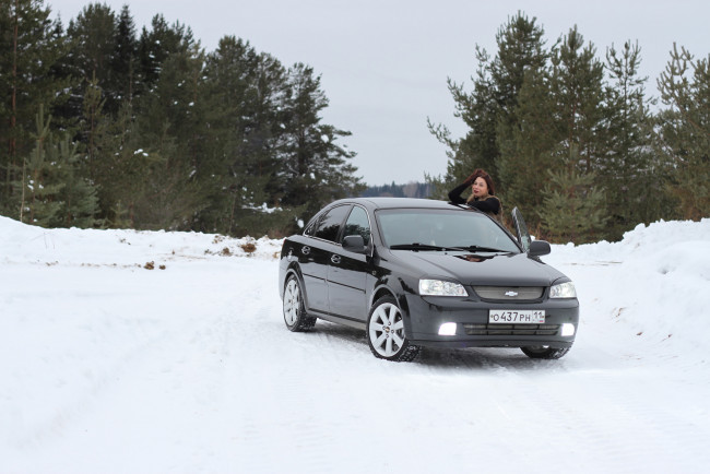 Обои картинки фото автомобили, -авто с девушками, chevrolet, lacetti