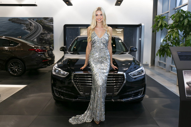 Обои картинки фото автомобили, -авто с девушками, genesis