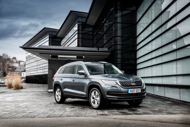 Обои картинки фото skoda kodiaq uk-spec 2016, автомобили, skoda, 2016, uk-spec, kodiaq