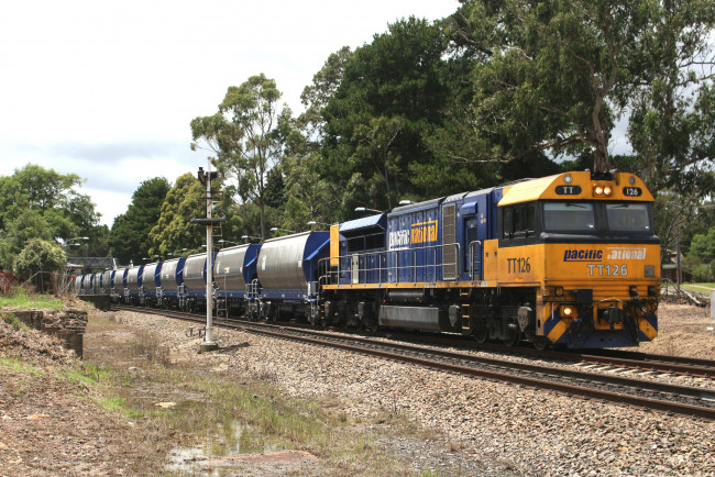 Обои картинки фото техника, поезда, локомотив, состав