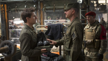 Картинка edge+of+tomorrow+ 2014 кино+фильмы edge+of+tomorrow грань будущего фантастика боевик сша канада tom cruise кадры из фильма