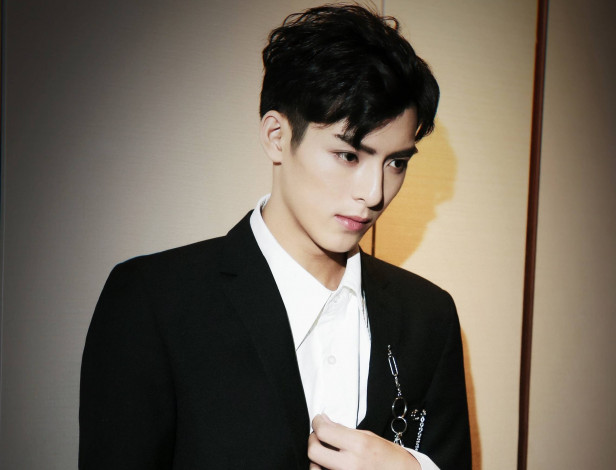 Обои картинки фото мужчины, wang hao xuan, ван, хаосюань, wang, hao, xuan