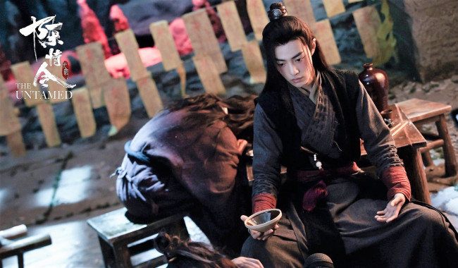 Обои картинки фото кино фильмы, the untamed, вэй, усянь, алкоголь