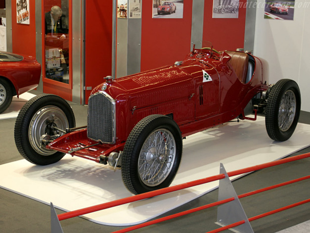 Обои картинки фото alfa, romeo, автомобили, классика