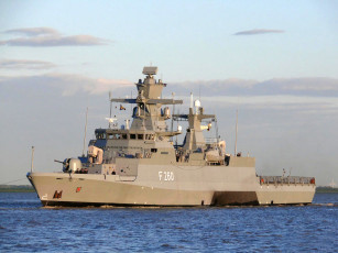 Картинка корабли крейсеры линкоры эсминцы