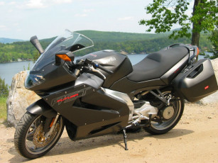 Картинка мотоциклы aprilia