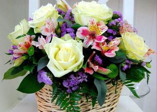 Картинка цветы букеты композиции корзина хризантема роза альстромерия