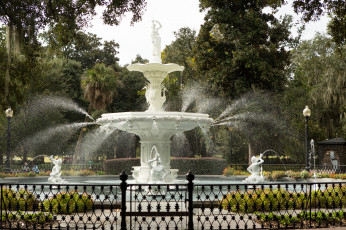 Картинка forsyth+park+fountain+-+savannah +georgia города -+фонтаны фонтан забор