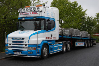 Картинка scania автомобили scania+ выставка улица двигатели дизельные судовые ab швеция грузовые автобусы