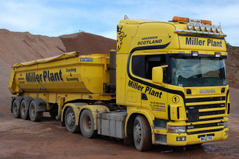 Картинка scania автомобили scania+ выставка улица грузовые швеция ab судовые дизельные двигатели автобусы