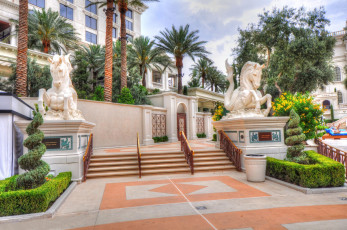 Картинка города лас-вегас+ сша здание статуи ступеньки вход