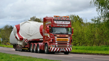 Картинка scania автомобили scania+ выставка улица грузовые швеция ab судовые дизельные двигатели автобусы