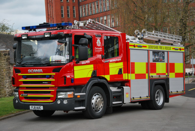 Обои картинки фото автомобили, пожарные машины, спецтехника, пожарный, автомобиль