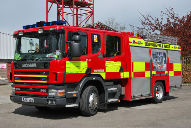 Обои картинки фото автомобили, пожарные машины, спецтехника, пожарный, автомобиль