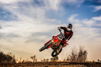 Картинка спорт мотокросс экипировка гонщик байк