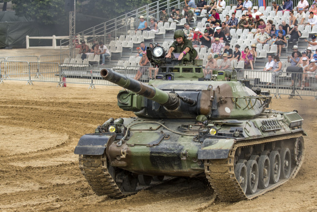 Обои картинки фото техника, военная техника, бронемашина