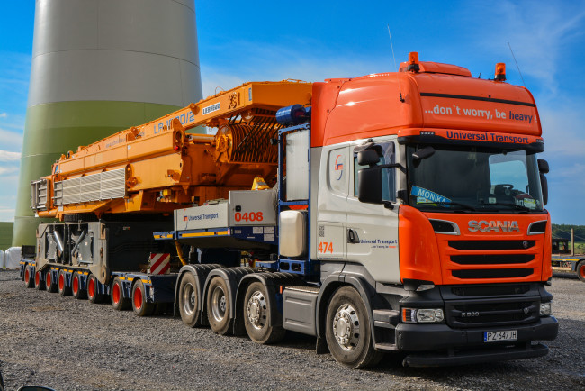 Обои картинки фото автомобили, scania , выставка, улица, грузовик