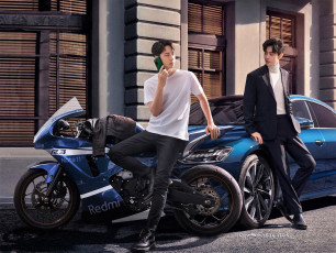 Картинка разное знаменитости ван ибо сяо чжань мотоцикл машина телефон