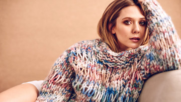 Картинка девушки elizabeth+olsen свитер