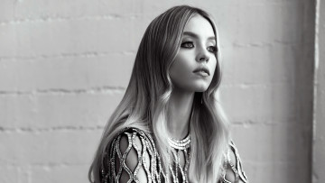 Картинка sydney+sweeney девушки блондинка лицо черно-белая