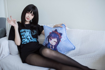 Картинка девушка+-+girl девушки -+азиатки девушка женщина брюнетка темноволосая сексуальная модель звезда позирует разная обувь верхняя стильная одежда нижнее эротическое бельё трусы лифчик колготки чулки аксессуары макияж и множество элементов на фотографии