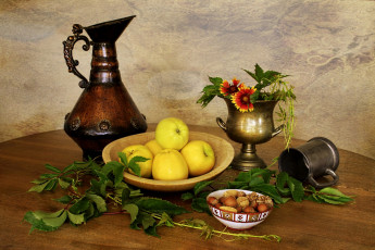 Картинка еда натюрморт орехи яблоки кувшин