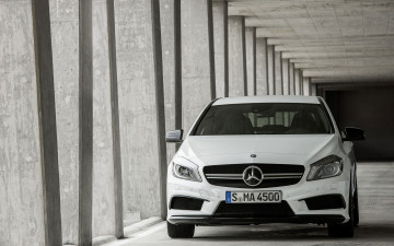 Картинка автомобили mercedes benz sedan a45 amg