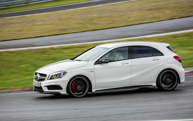Обои картинки фото автомобили, mercedes, benz, a45, amg, sedan