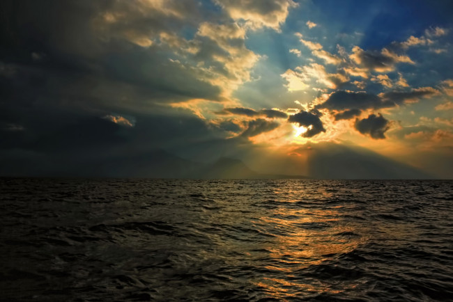 Обои картинки фото гватемала, вулканическое, озеро, природа, реки, озера, ночь, луна