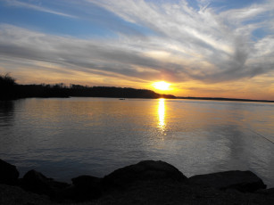 Картинка природа реки озера блеск облака небо солнце озеро