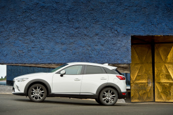 обоя автомобили, mazda, 2015г, cx-3, светлый