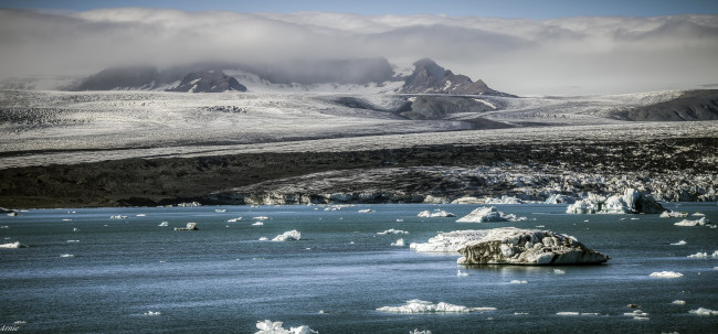 Обои картинки фото природа, реки, озера, облака, небо, горы, река, лёд