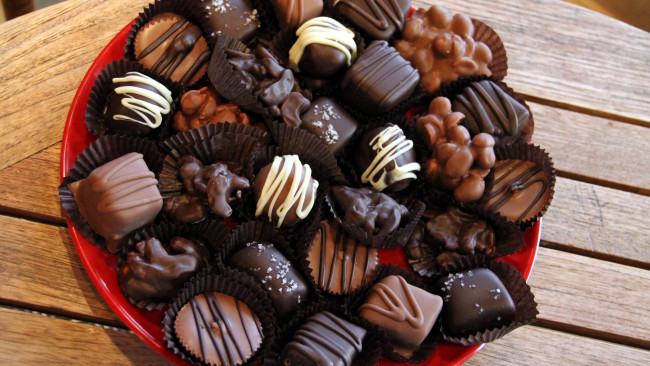 Обои картинки фото еда, конфеты,  шоколад,  сладости, ассорти, шоколадные