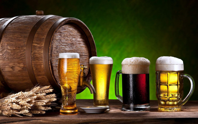 Обои картинки фото еда, напитки,  пиво, пиво, колосья, бочка, бокалы